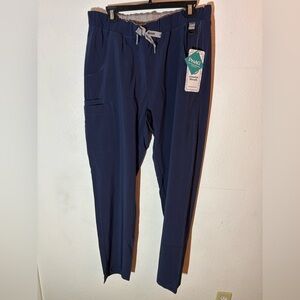 Essential Threads Women's Hathaway tapered leg pant